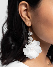 Load image into Gallery viewer, Paparazzi ♥ Fashionable Flower Girl - White ♥ E1539