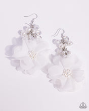 Load image into Gallery viewer, Paparazzi ♥ Fashionable Flower Girl - White ♥ E1539