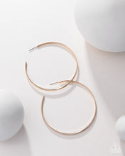 Load image into Gallery viewer, Paparazzi ♥ Basic Bombshell - Gold ♥ E2030