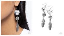 Load image into Gallery viewer, Paparazzi ♥ Free-Spirited Fame - White ♥ E1714