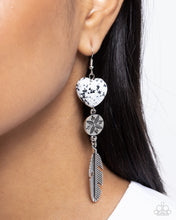 Load image into Gallery viewer, Paparazzi ♥ Free-Spirited Fame - White ♥ E1714