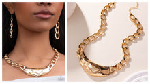 Load image into Gallery viewer, Paparazzi ♥ Peak of Pizzazz - Gold ♥ N2576