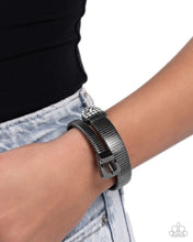 Load image into Gallery viewer, Paparazzi ♥ Belted Brilliance - Black ♥ Bracelet EX54