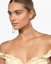 Load image into Gallery viewer, Paparazzi ♥ Traditional Twinkle - White ♥ E2305