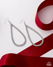 Load image into Gallery viewer, Paparazzi ♥ Traditional Twinkle - White ♥ E2305