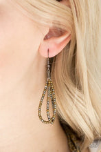 Load image into Gallery viewer, Paparazzi ♥ City Catwalk - Brass ♥ N2853