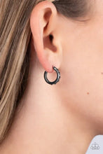 Load image into Gallery viewer, Paparazzi ♥ Gallant Glitz - Black ♥ Earrings EX100