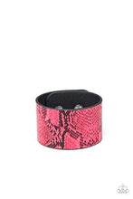 Load image into Gallery viewer, Paparazzi ♥ Its a Jungle Out There - Pink ♥ B134