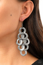 Load image into Gallery viewer, Paparazzi ♥ Scattered Shimmer - Black ♥ E2386
