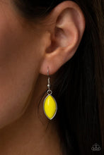 Load image into Gallery viewer, Paparazzi ♥ Viva La Vacation - Yellow ♥ N2065