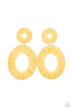 Load image into Gallery viewer, Paparazzi ♥ Foxy Flamenco - Yellow ♥ Post E2369
