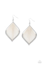 Load image into Gallery viewer, Paparazzi ♥ String Theory - White ♥ E2216