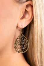 Load image into Gallery viewer, Paparazzi ♥ Tour de Garden - Brass ♥ E2333