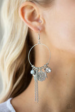 Load image into Gallery viewer, Paparazzi ♥ TWEET Dreams - White ♥ E886