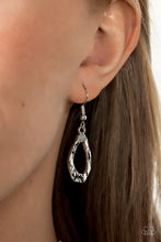 Load image into Gallery viewer, Paparazzi ♥ Game OVAL - Silver ♥ N2163