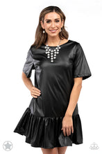 Load image into Gallery viewer, Paparazzi ♥ Spotlight Stunner - white ♥ N1743