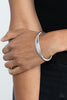 Paparazzi ♥ Ancient Accolade - Silver ♥ B1079