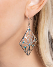 Load image into Gallery viewer, Paparazzi ♥ Pumped Up Posies - Blue ♥ E1406