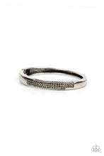 Load image into Gallery viewer, Paparazzi ♥ Chart-Topping Twinkle - Silver ♥ B725