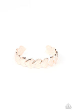 Load image into Gallery viewer, Paparazzi ♥ Hearts Galore - Rose Gold ♥ B434