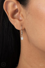 Load image into Gallery viewer, Paparazzi ♥ Little Lady Liberty - Red Chocker ♥ N1679
