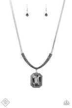 Load image into Gallery viewer, Paparazzi ♥ Fit for a DRAMA QUEEN - Silver ♥ N1604