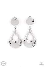 Load image into Gallery viewer, Paparazzi ♥ Metallic Magic - Silver ♥ Clip-On E976