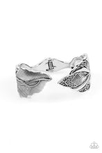Load image into Gallery viewer, Paparazzi ♥ American Art - Silver ♥ B462