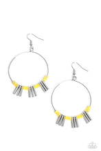 Load image into Gallery viewer, Paparazzi ♥ Luxe Lagoon - Yellow ♥ E805