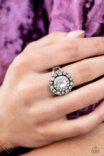 Load image into Gallery viewer, Paparazzi ♥ Fiercely 5th Avenue - Complete Trend Blend ♥ FFA-0123