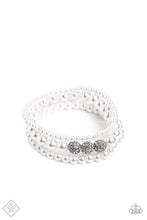 Load image into Gallery viewer, Paparazzi ♥ Showy Soprano - White ♥ B1065