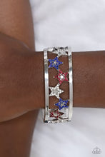 Load image into Gallery viewer, Paparazzi ♥ Starry Suffragette - Multi ♥ B1075