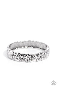 Paparazzi ♥ Grounded Grace - Silver ♥ B638