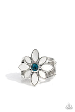 Load image into Gallery viewer, Paparazzi ♥ PETAL to the MEADOW - Blue ♥ R349