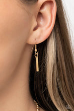 Load image into Gallery viewer, Paparazzi ♥ Cue the Chandelier - Gold ♥ N1800