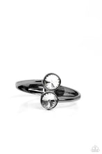 Load image into Gallery viewer, Paparazzi ♥ Daily Dazzle - Black ♥ B553