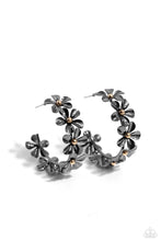 Load image into Gallery viewer, Paparazzi ♥ Floral Flamenco - Black ♥ Post E1424