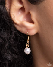 Load image into Gallery viewer, Paparazzi ♥ Painted Pageantry - Green ♥ N2272