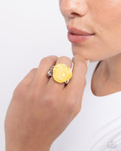 Load image into Gallery viewer, Paparazzi ♥ Top-SHELL Shine - Yellow ♥ R389