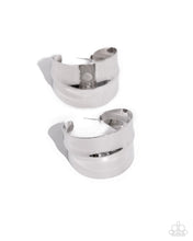 Load image into Gallery viewer, Paparazzi ♥ Antiqued Adventure - Silver ♥ E1473