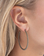 Load image into Gallery viewer, Paparazzi ♥ Manufactured Monochromatic - Brass ♥ E1460