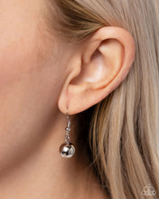 Load image into Gallery viewer, Paparazzi ♥ Beaming Beads - Silver ♥ N2194