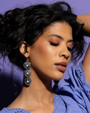 Load image into Gallery viewer, Paparazzi ♥ Vintage Allure - White ♥ E1618