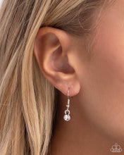 Load image into Gallery viewer, Paparazzi ♥ Reflective Rundown - Green ♥ N2335