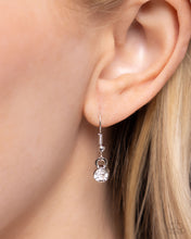 Load image into Gallery viewer, Paparazzi ♥ Discreet Dazzle - Green ♥ N2274