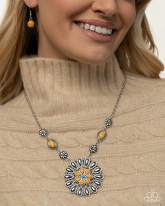 Paparazzi ♥ Ornate Opinion - Yellow ♥ N2348