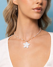 Load image into Gallery viewer, Paparazzi ♥ Handcrafted Hawaiian - White ♥ N2402