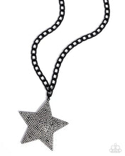 Load image into Gallery viewer, Paparazzi ♥ Stellar Selfie - Black ♥ N2880