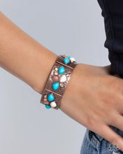 Load image into Gallery viewer, Paparazzi ♥ Folksy Fame - Copper ♥ B1173