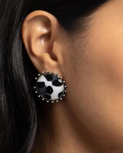 Load image into Gallery viewer, Paparazzi ♥ Cowhide Couture - Black ♥ Post E2349